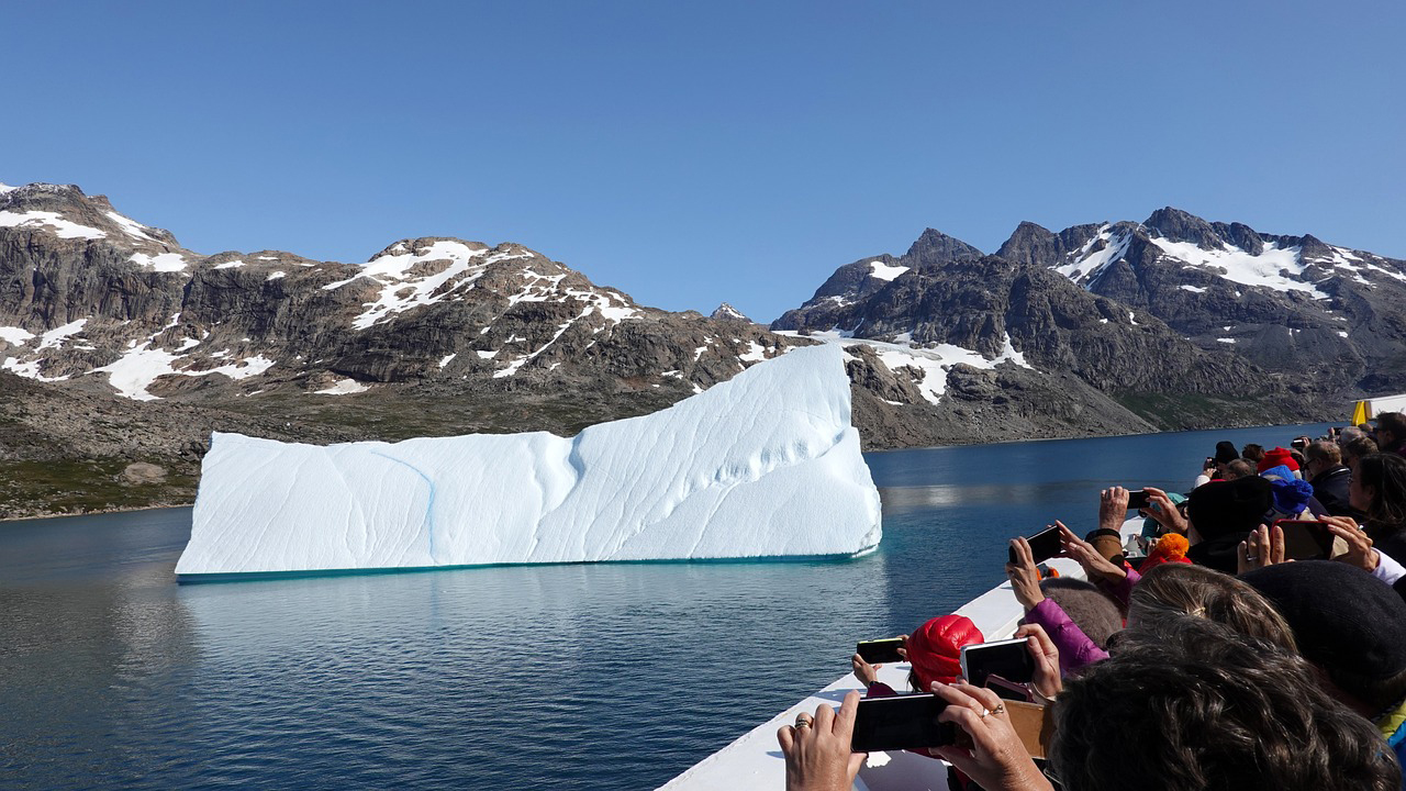 Arctic Cruises